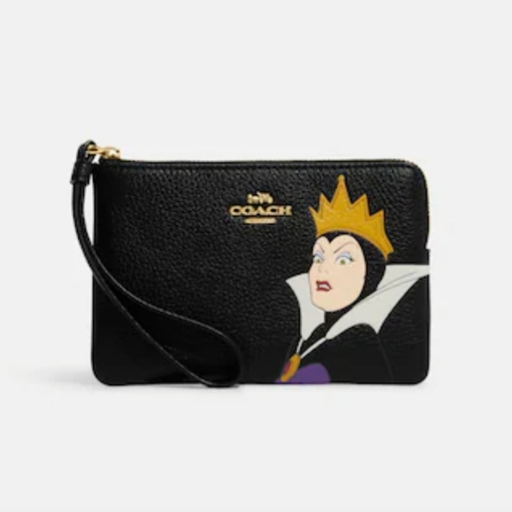 Coach X Disney Villains Evil Queen Wristlet Snow White CC470 NWT